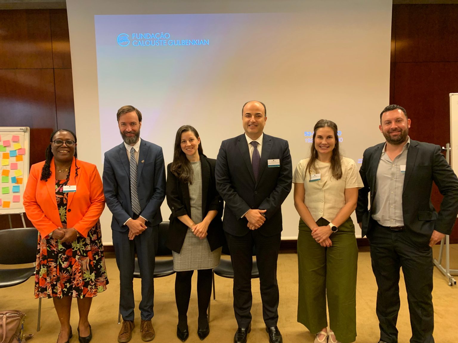 Representantes del proyecto posando para fotografía